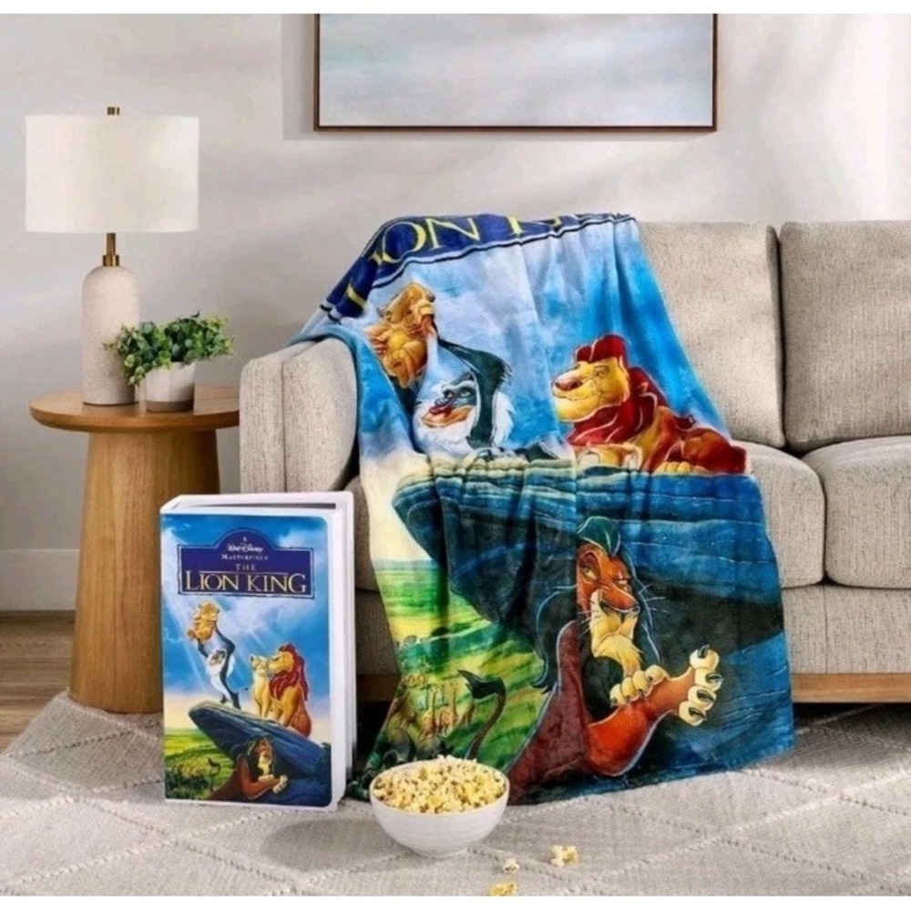 Disney The Lion King Classic VHS Boxed Silk Touch Throw Blanket 50" × 70"